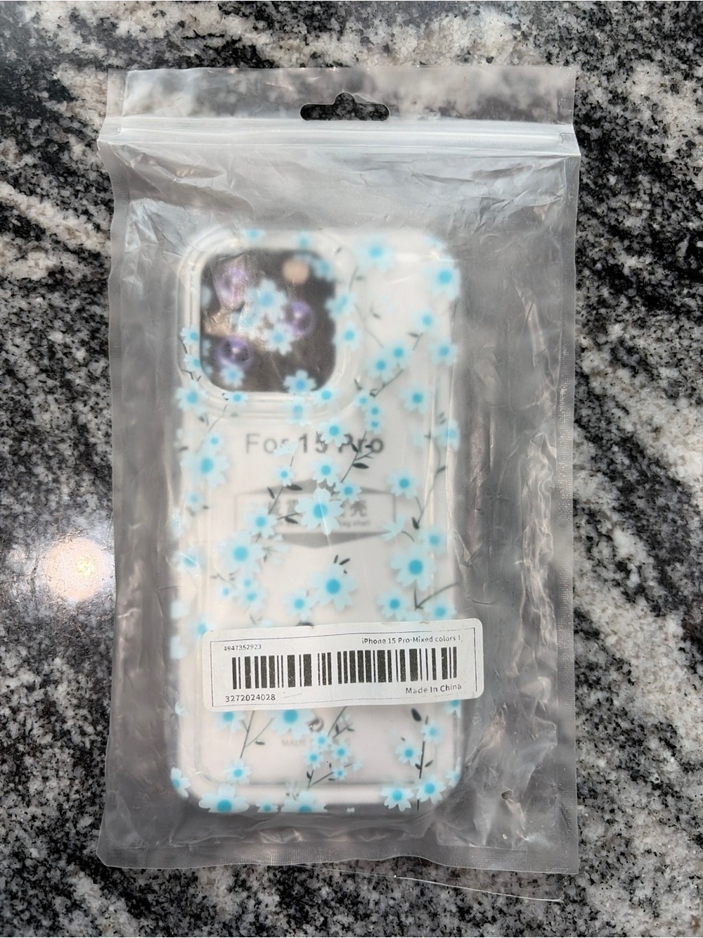 NWT iPhone 15 Pro Clear Case Blue Floral Daisy Pattern New